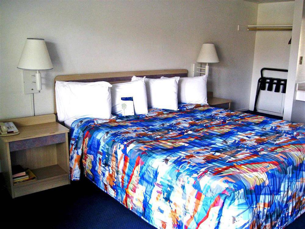 Motel 6-Bishop, Ca Bilik gambar